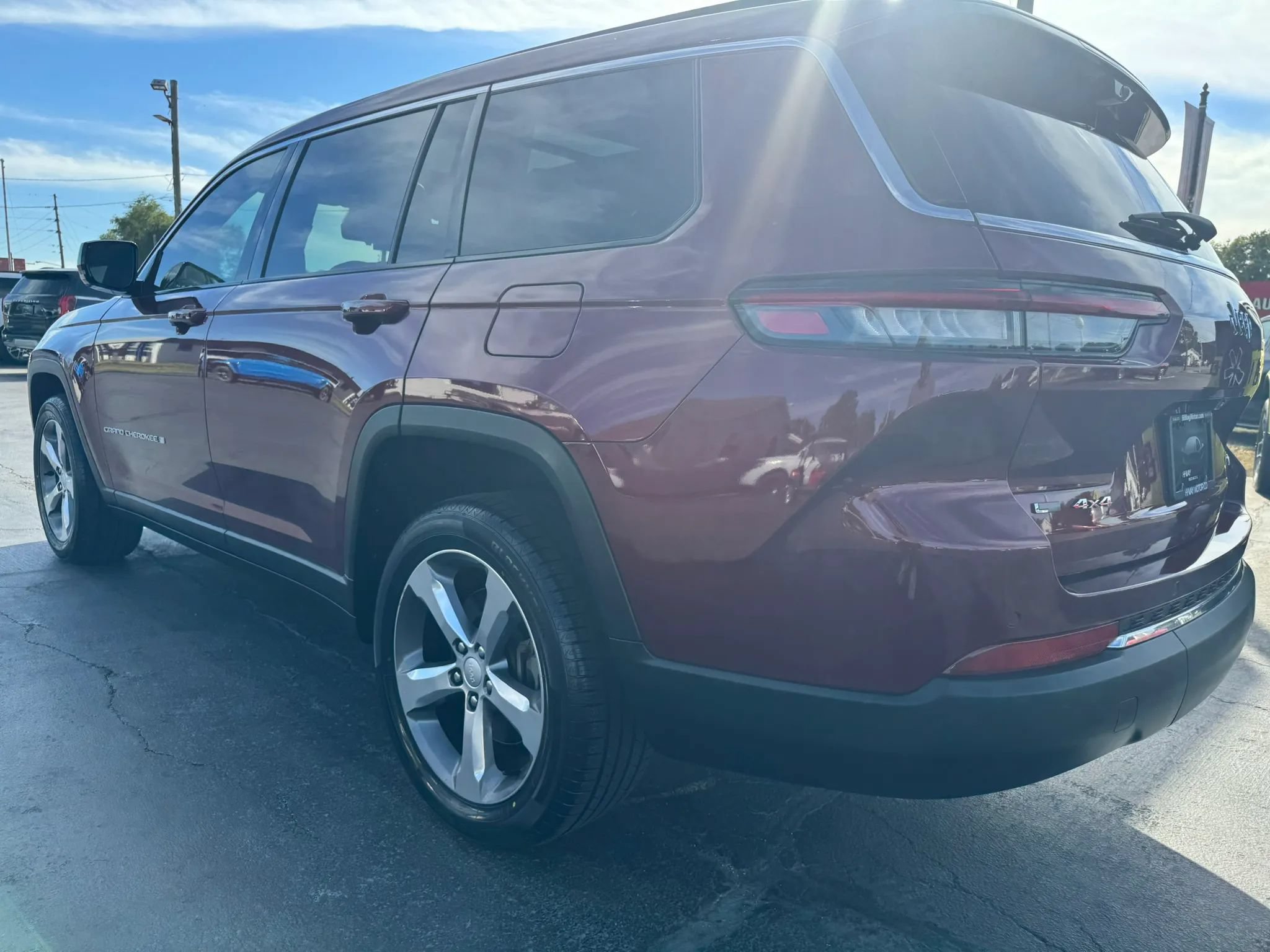Used 2021 Jeep Grand Cherokee L Limited w/ Luxury Tech Group II AWD/4WD image 17