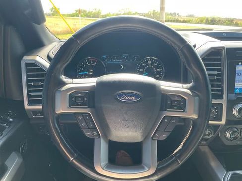 Used 2019 Ford F150 Platinum w/ Equipment Group 701A Luxury image 12