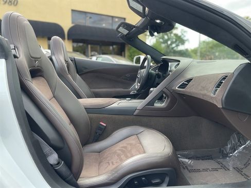 Used 2015 Chevrolet Corvette Stingray Convertible w/ 3LT Preferred Equipment Group RWD image 23
