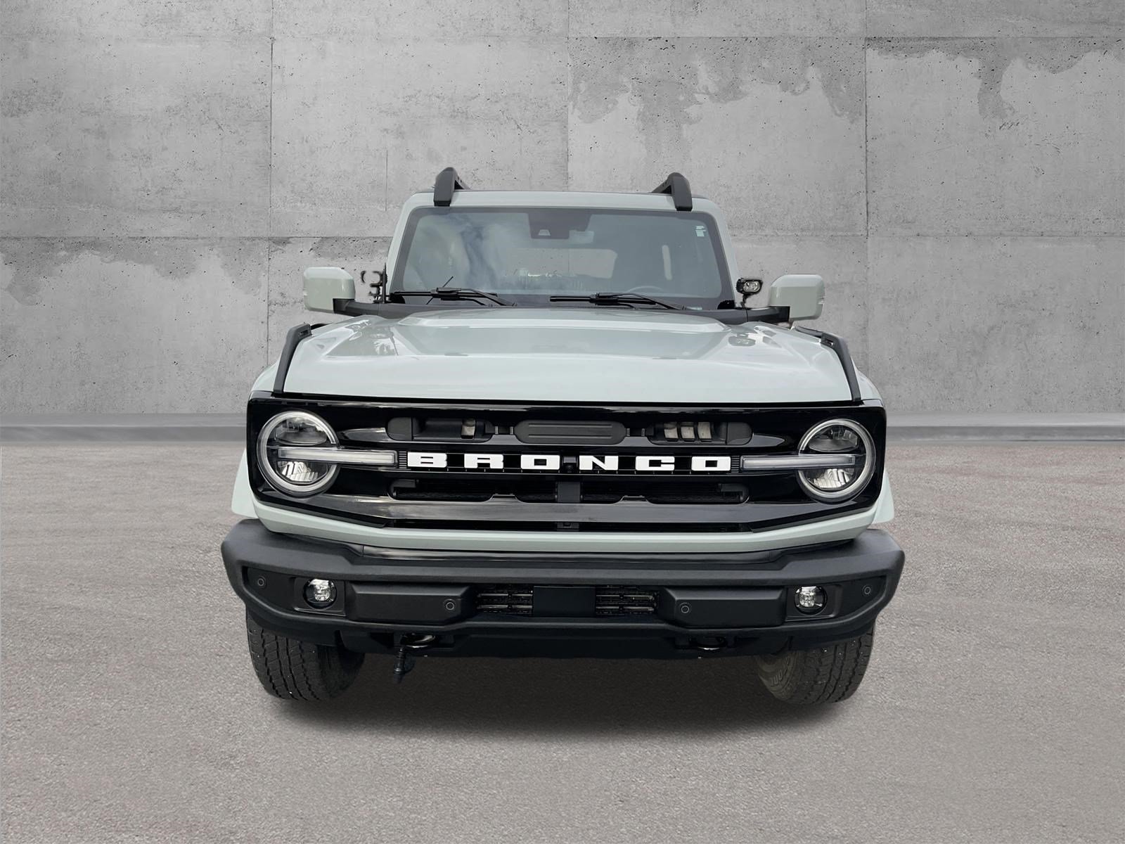 Used 2022 Ford Bronco Outer Banks AWD/4WD image 5