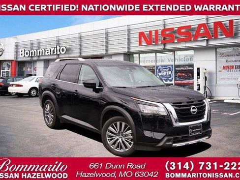 Used 2025 Nissan Pathfinder SL w/ SL Premium Package image 1