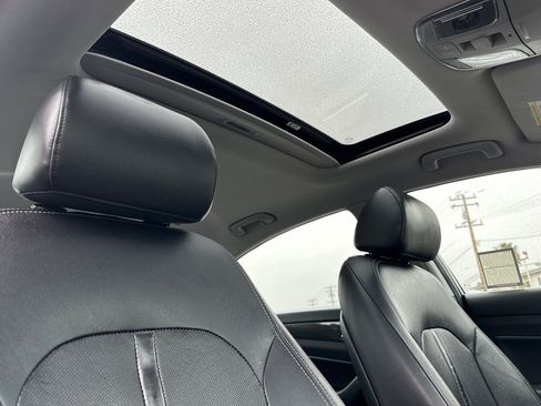 Used 2018 Hyundai Sonata Limited image 16