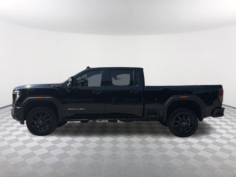 Used 2024 GMC Sierra 2500 AT4 w/ AT4 Premium Plus Package AWD/4WD image 2