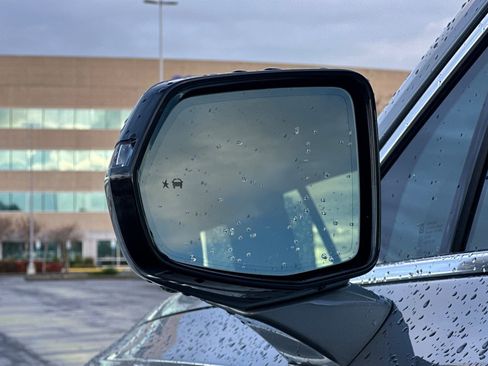 Used 2025 Cadillac XT6 Premium Luxury w/ Technology Package image 58