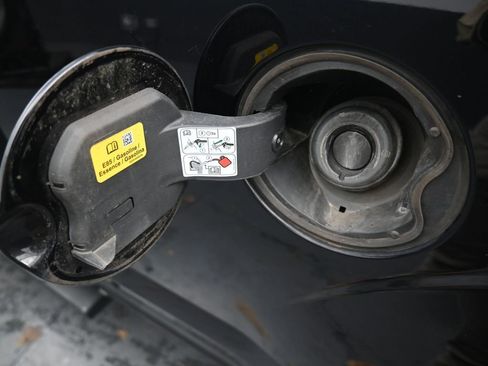 Used 2020 Ford F150 XLT image 21