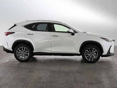 Used 2024 Lexus NX 250 FWD w/ Premium Package image 2