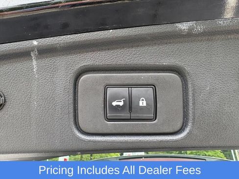 Certified 2025 Nissan Pathfinder SL AWD/4WD image 25