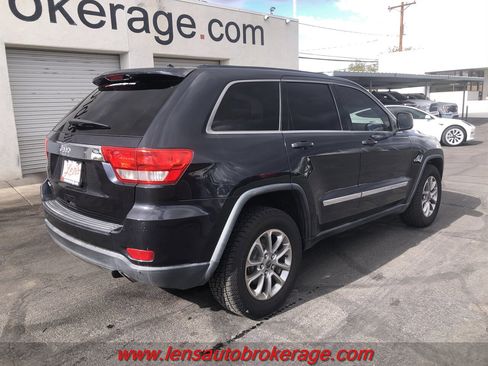 Used 2012 Jeep Grand Cherokee Laredo image 8