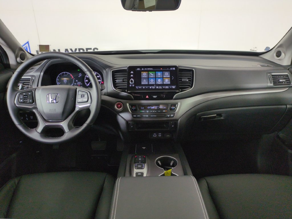 Certified 2025 Honda Ridgeline RTL image 14