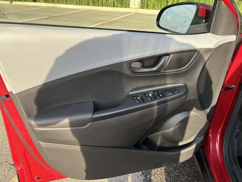 Used 2020 Hyundai Kona SEL image 20