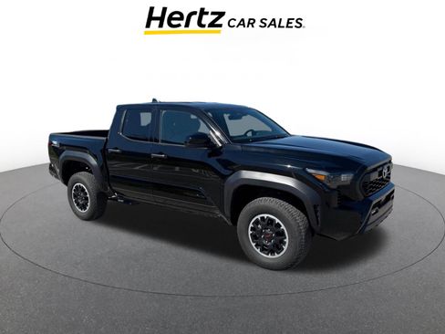 Used 2025 Toyota Tacoma TRD Off-Road image 1