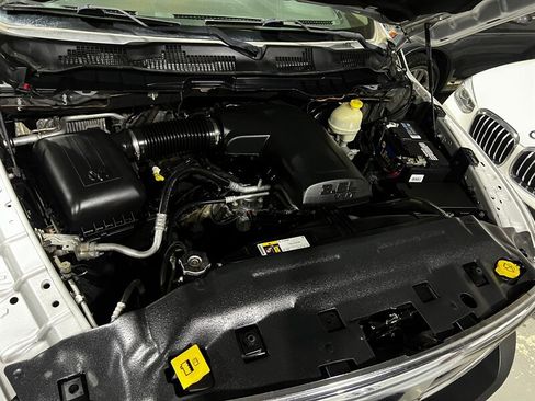 Used 2016 RAM 1500 ST w/ SXT Appearance Group AWD/4WD image 31
