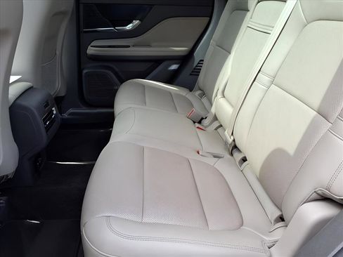 Certified 2022 Lincoln Corsair AWD w/ Premium Package image 18