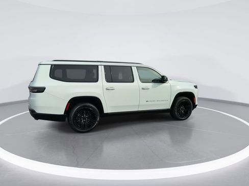 New 2026 Jeep Grand Wagoneer L Limited AWD/4WD image 8