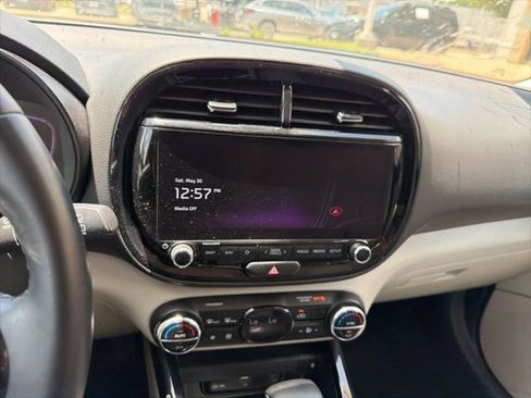 Certified 2024 Kia Soul EX FWD image 12