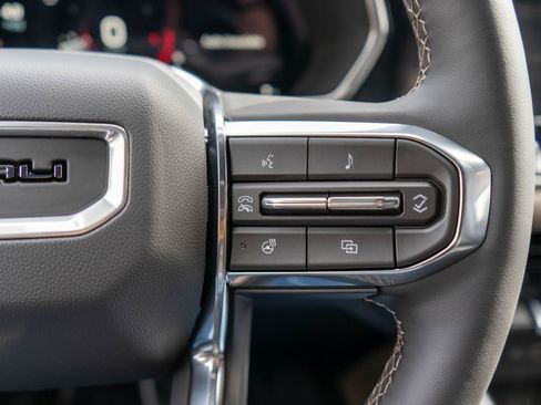 New 2026 GMC Canyon Denali image 18