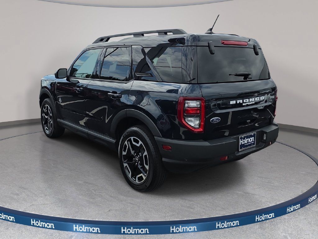 Certified 2023 Ford Bronco Sport Outer Banks w/ Tech Package AWD/4WD image 7