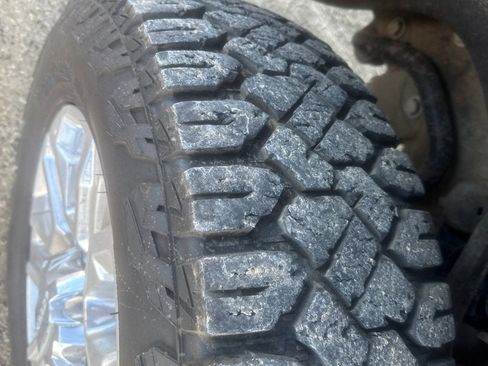 Used 2022 GMC Sierra 3500 Denali w/ Technology Package image 4