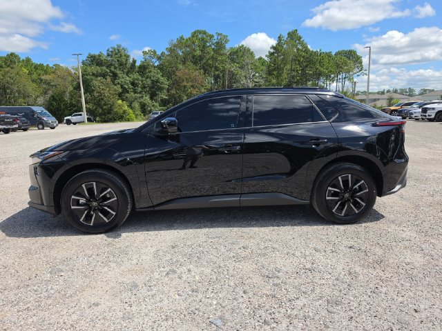 Used 2026 Toyota bZ FWD image 6