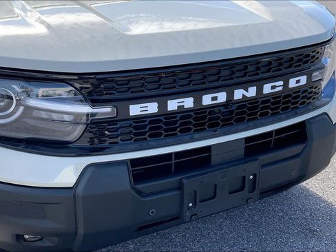 Certified 2025 Ford Bronco Sport Outer Banks w/ Outer Banks Tech Package+ image 30