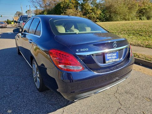 Used 2018 Mercedes-Benz C 300 Sedan image 3