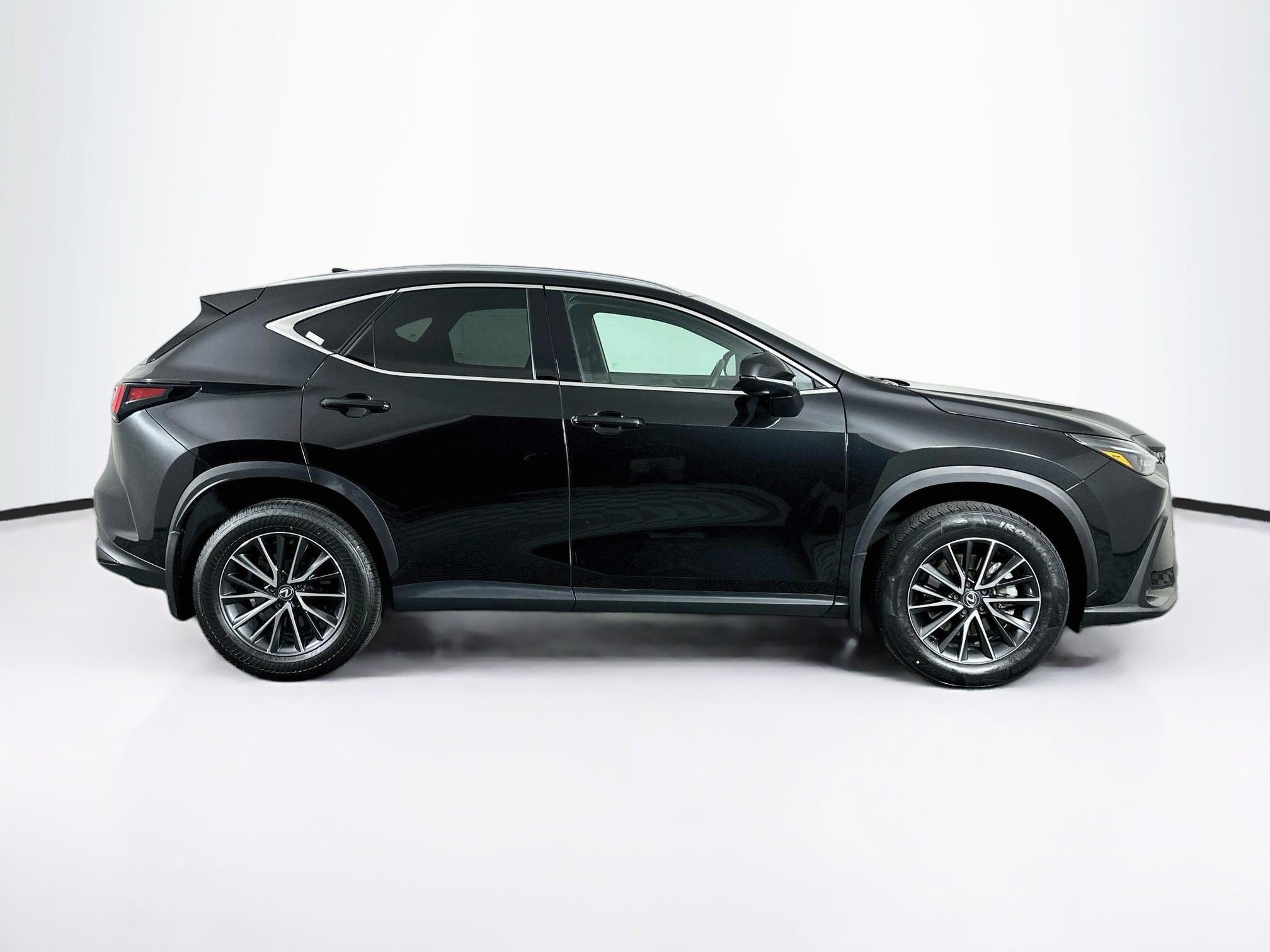 Used 2024 Lexus NX 250 FWD image 10