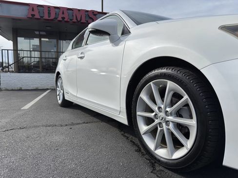 Used 2013 Lexus CT 200h w/ Premium Pkg w/Navigation image 21