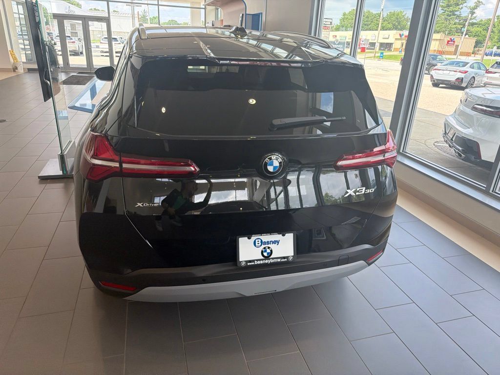 New 2026 BMW X3 xDrive30i w/ Premium Package AWD/4WD image 6