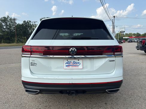 Used 2024 Volkswagen Atlas SE AWD/4WD image 33