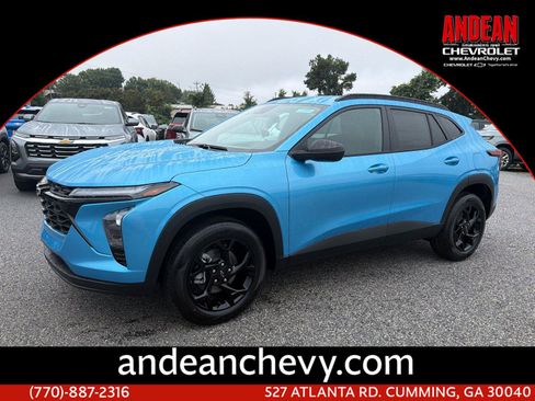 New 2026 Chevrolet Trax LT w/ Driver Confidence Package FWD image 1