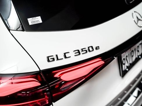 Certified 2025 Mercedes-Benz GLC 350e 4MATIC image 26