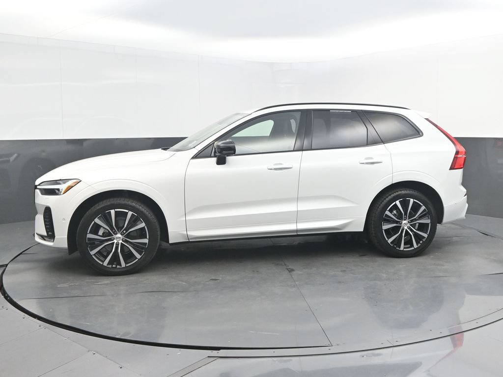 Certified 2024 Volvo XC60 B5 Ultimate w/ Protection Package Premier AWD/4WD image 2