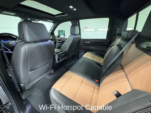 Used 2024 Chevrolet Silverado 2500 High Country image 23