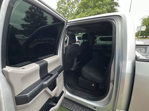 Used 2017 Ford F150 XL w/ Equipment Group 101A Mid AWD/4WD image 11