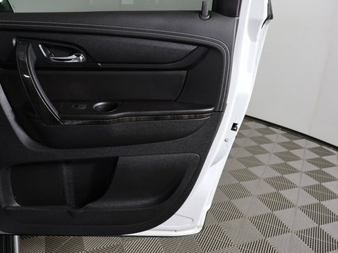 Used 2017 GMC Acadia Limited SLT image 26