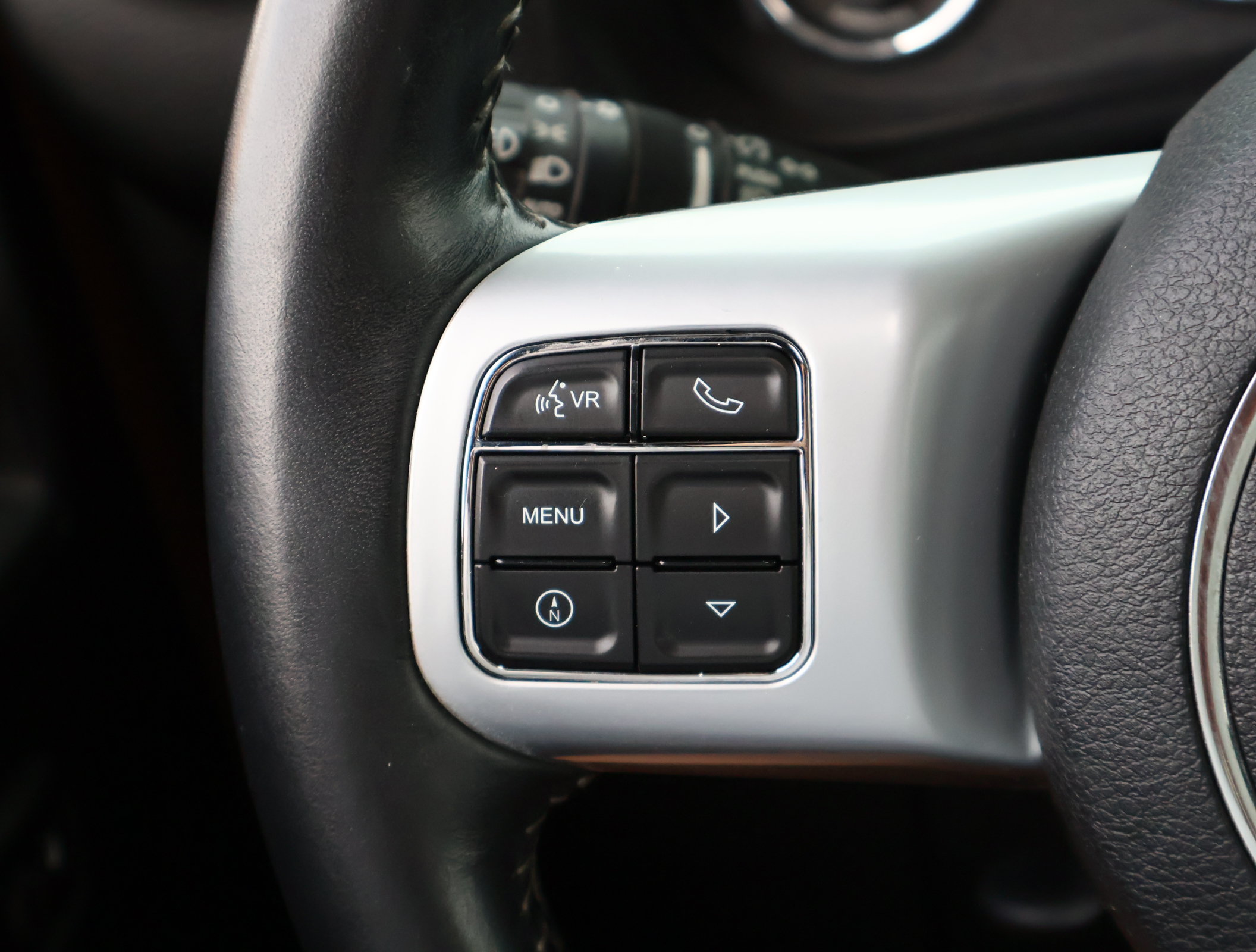 Used 2014 Jeep Wrangler Unlimited Rubicon AWD/4WD image 11