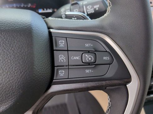 New 2025 Jeep Grand Cherokee L Limited image 19