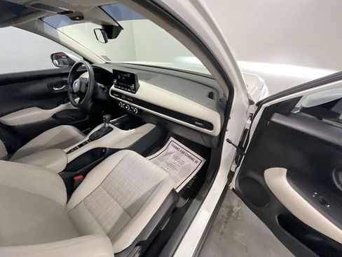 Used 2023 Honda HR-V LX image 26