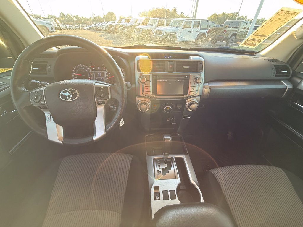 Used 2016 Toyota 4Runner SR5 RWD image 7