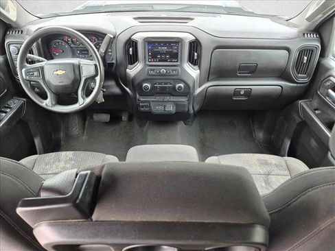 Used 2022 Chevrolet Silverado 2500 Custom w/ Custom Value Package AWD/4WD image 17