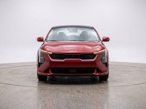 Used 2025 Kia K4 LXS image 2