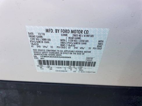 Used 2019 Ford Explorer XLT AWD/4WD image 33