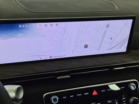 Used 2025 Genesis GV80 2.5T Prestige image 13