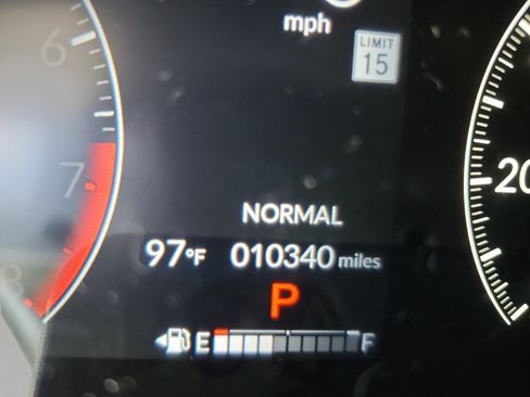 Used 2024 Honda HR-V LX image 12