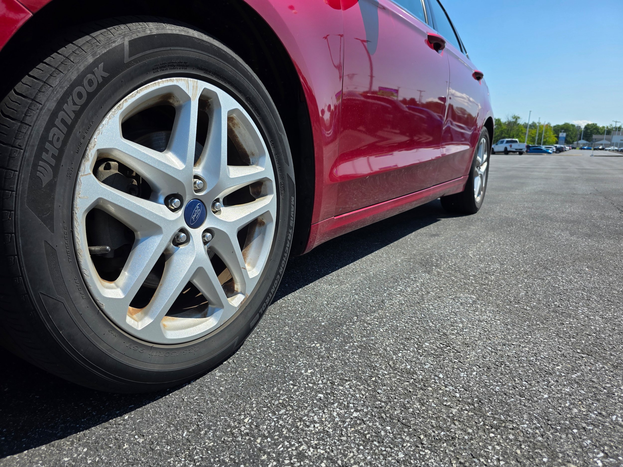 Used 2016 Ford Fusion SE FWD image 21