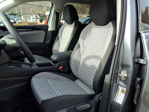 New 2026 Volkswagen Tiguan S FWD image 4