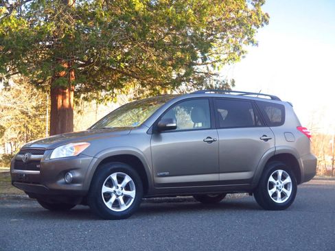 Used 2011 Toyota RAV4 Limited image 1