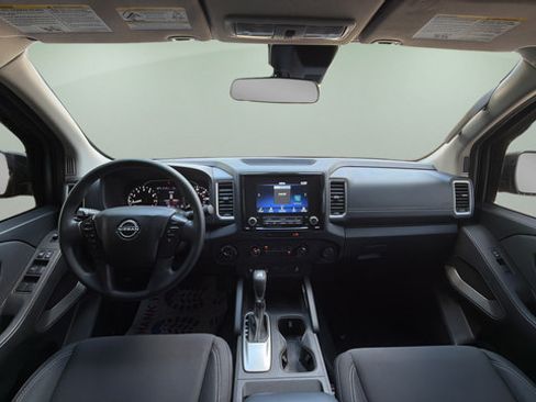 Used 2024 Nissan Frontier SV w/ Technology Package AWD/4WD image 15