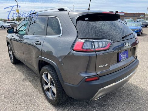 Used 2019 Jeep Cherokee Limited AWD/4WD image 3