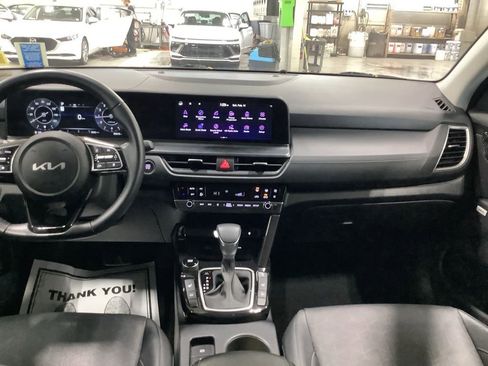 Used 2024 Kia Seltos SX AWD/4WD image 3